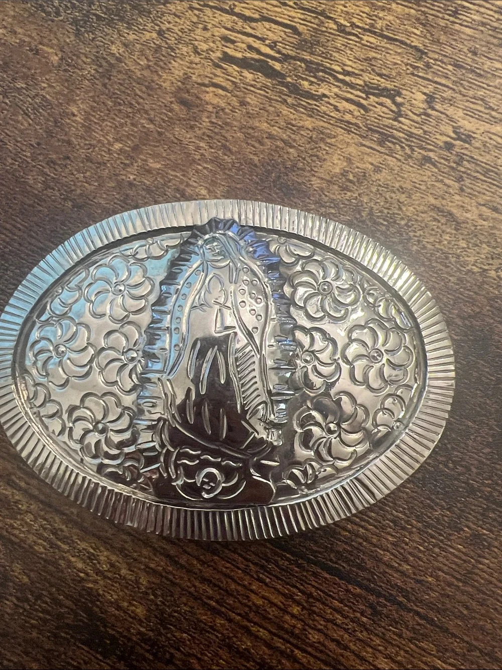 Ornate Silver-Tone Oval Belt buckle